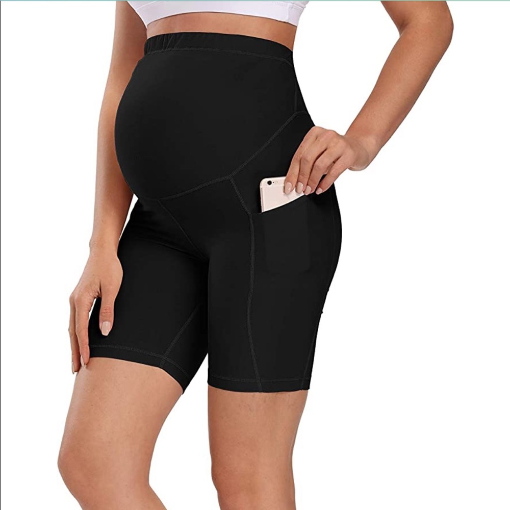 Foucome Maternity Small Black Yoga Workout Shorts With Side Pockets, Gently Worn